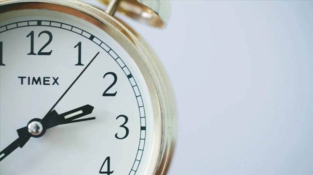 Saatler geri alınacak mı? Milyonların merak ettiği kış saati uygulaması için 2025 kararı açıklandı! 2